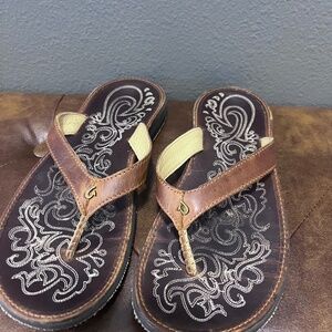 Womens OluKai leather sandals